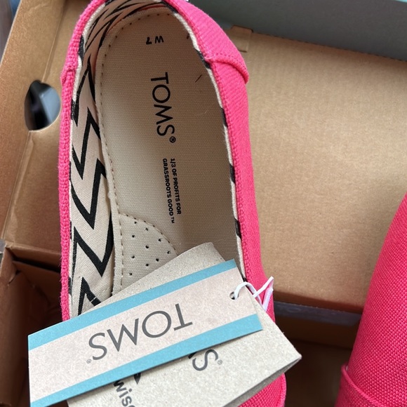 Pink TOMS - Picture 7 of 8